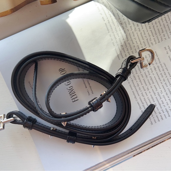 GIVENCHY Mini Antigona Linen Black - Picture 3 of 6